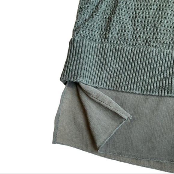 Ann Taylor petite size LP Forest green knit mesh - Picture 4 of 8
